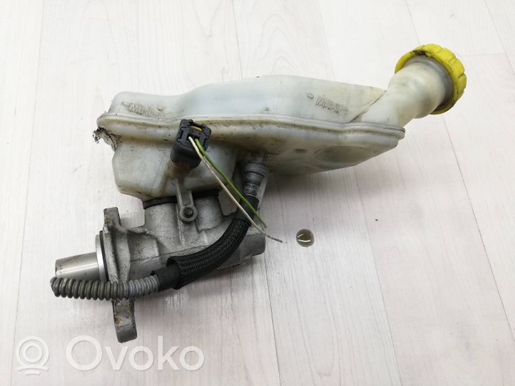 Citroen C3 Picasso Główny cylinder hamulca 32069745