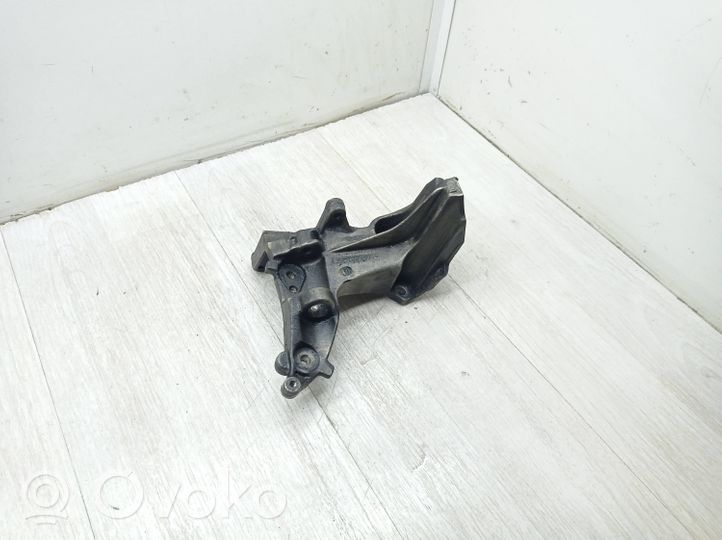 Peugeot 3008 I Soporte del alternador 9685991680