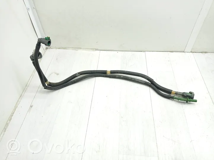 Peugeot 5008 Tuyau d'alimentation conduite de carburant 