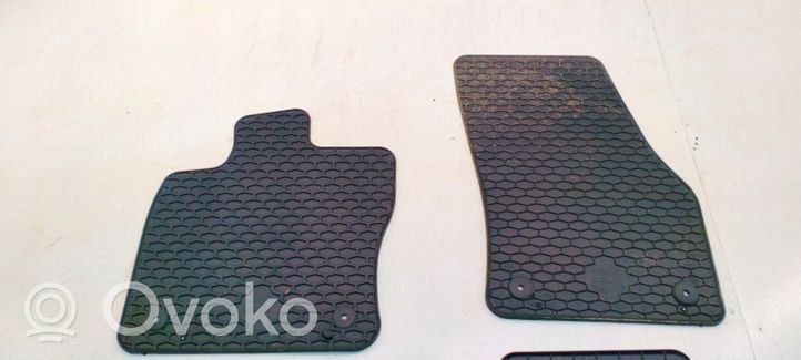 Volkswagen Golf Sportsvan Car floor mat set 