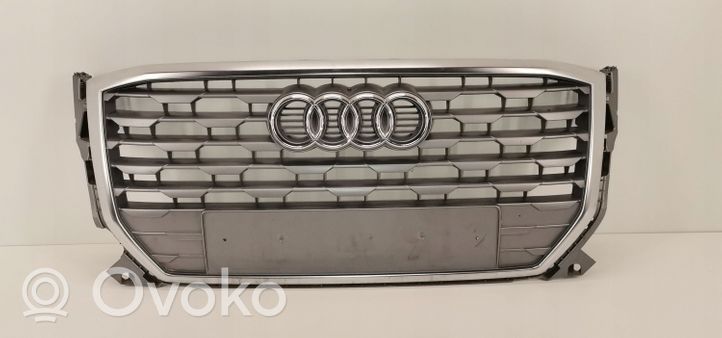 Audi Q2 - Maskownica / Grill / Atrapa górna chłodnicy 81A853651