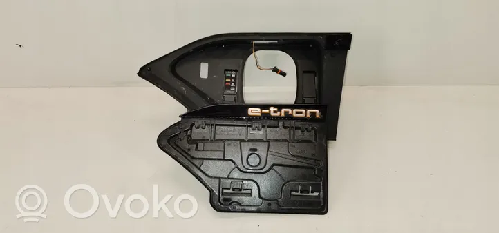 Audi e-tron Osłona gniazda ładowania samochodu elektrycznego 4KE971375