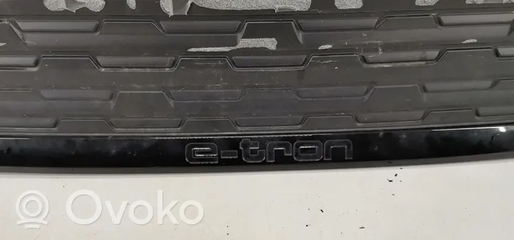 Audi Q4 Sportback e-tron Atrapa chłodnicy / Grill 89A853651A