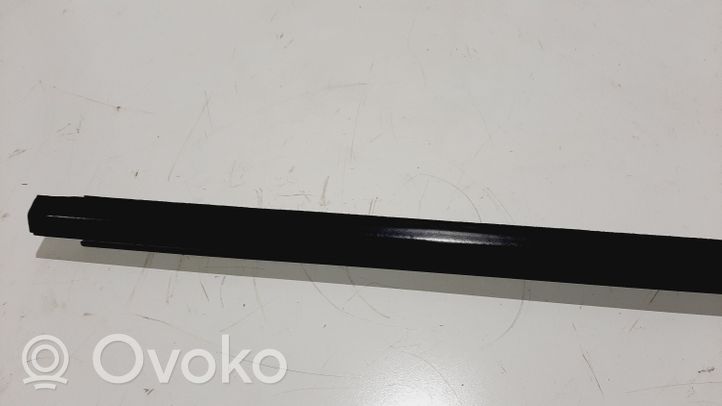 Toyota C-HR Rivestimento modanatura del vetro della portiera anteriore 75720F4010