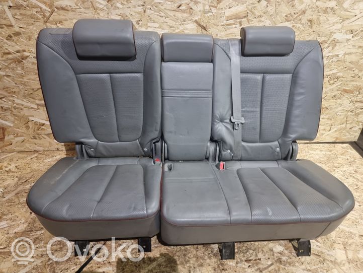 Hyundai Santa Fe Seat set 886102B030J4