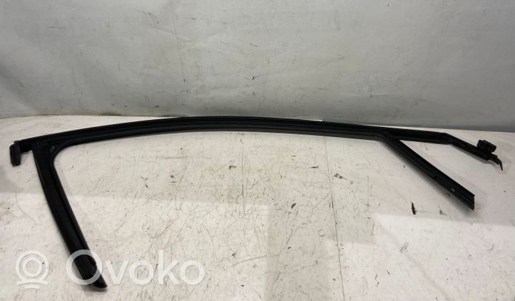 Opel Grandland X Rubber seal front door window/glass 9814856480