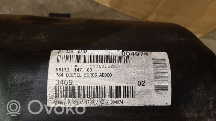 Peugeot 3008 II Réservoir de carburant 9813214780