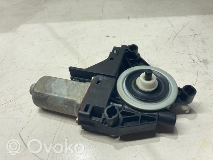 Volvo V40 Moteur de lève-vitre de porte avant 966268103