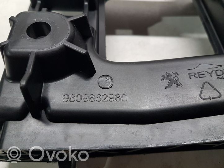 Peugeot 5008 II Osłona dźwigni hamulca ręcznego 9809862980