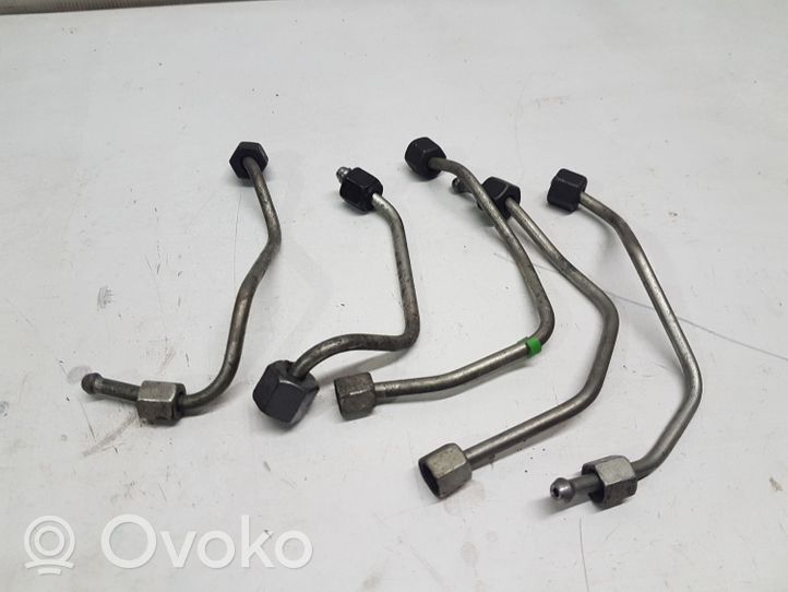 Peugeot 3008 II Tuyau d'alimentation conduite de carburant 9804226780