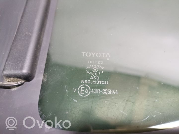 Toyota RAV 4 (XA20) Szyba karoseryjna tylna 43R005844