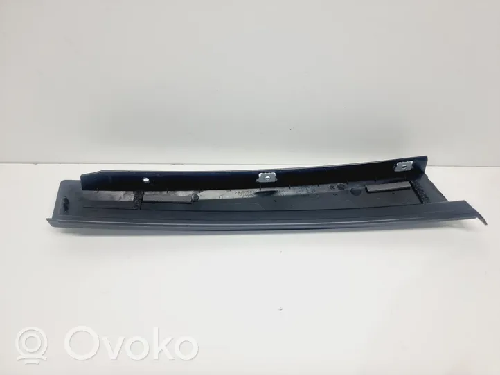 Citroen DS7 Crossback Takaoven lista (muoto) 9811260380