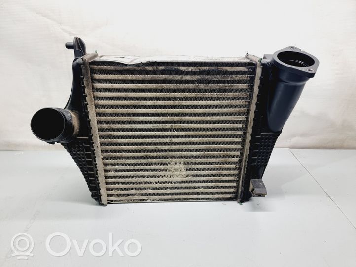 Audi SQ7 Chłodnica powietrza doładowującego / Intercooler 4M0145804R