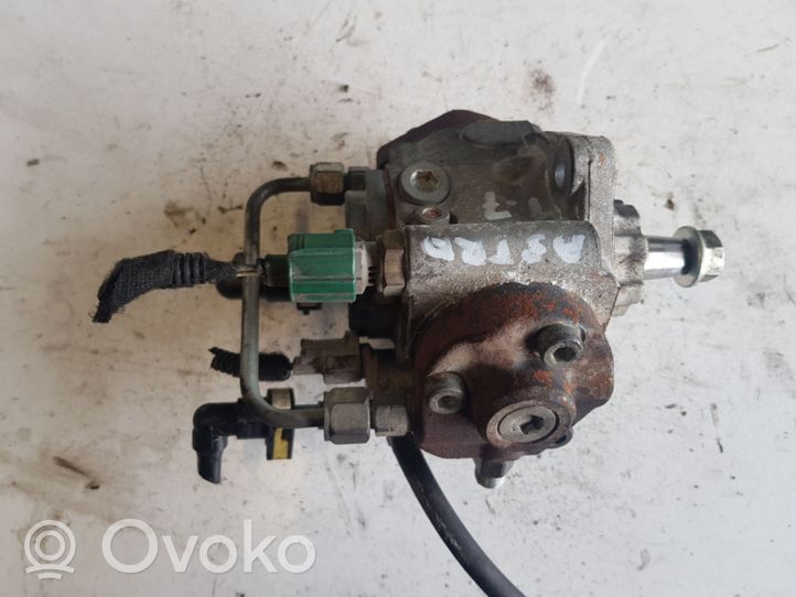 Opel Astra J Polttoaineen ruiskutuksen suurpainepumppu HU2940001010