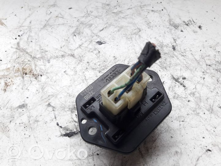 Opel Frontera B Heater blower fan relay 