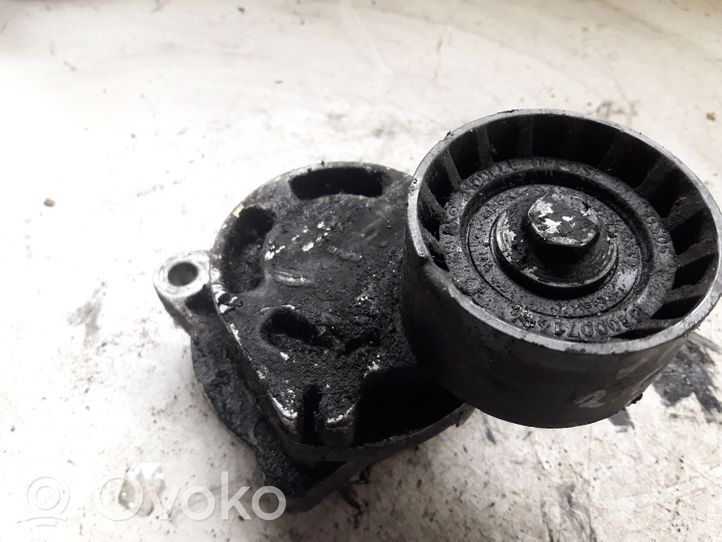 Opel Vivaro Generator/alternator belt tensioner 