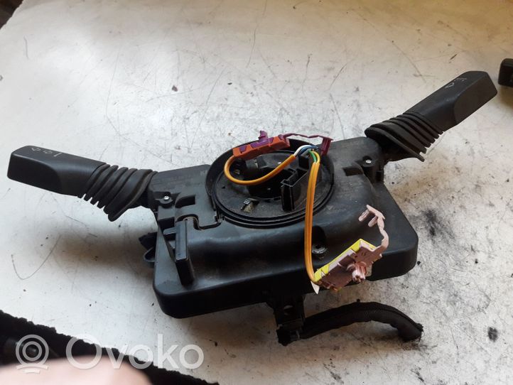 Opel Zafira B Airbag slip ring squib (SRS ring) 498990969