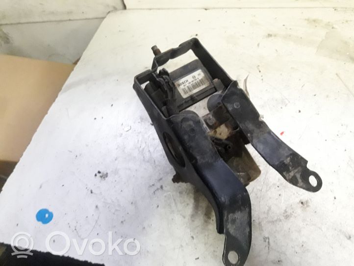 Subaru Legacy ABS-pumppu 627185001209