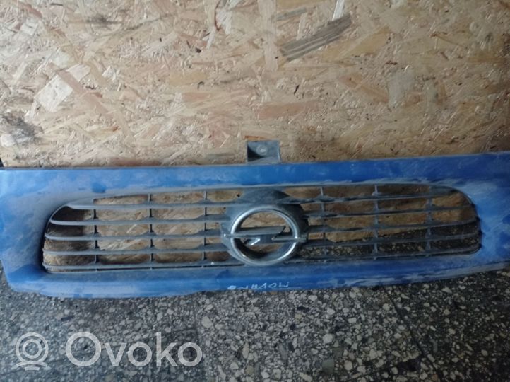 Opel Movano A Atrapa chłodnicy / Grill 