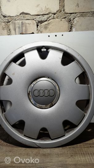 Audi A2 R15-pölykapseli 8Z0601147A