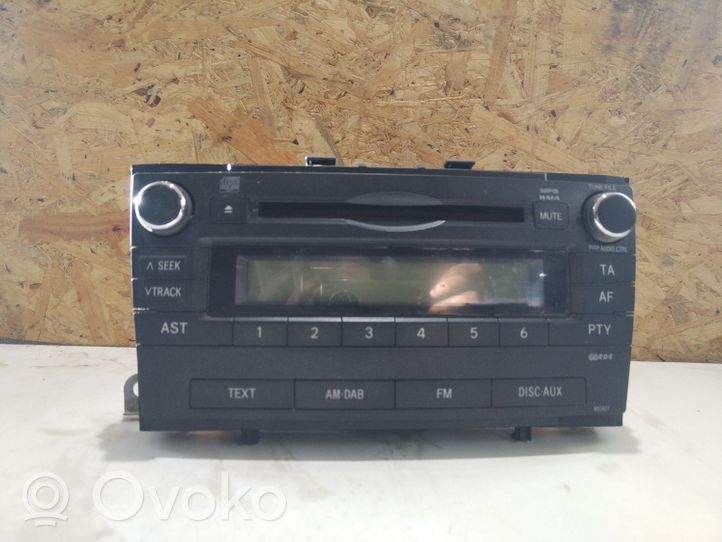 Toyota Avensis T270 Radio/CD/DVD/GPS-pääyksikkö 