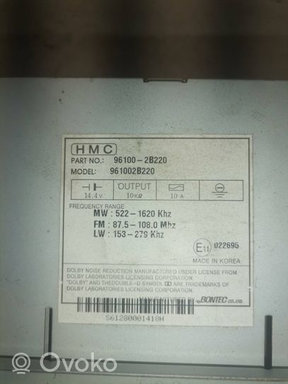 Hyundai Santa Fe Panel / Radioodtwarzacz CD/DVD/GPS 961002b220