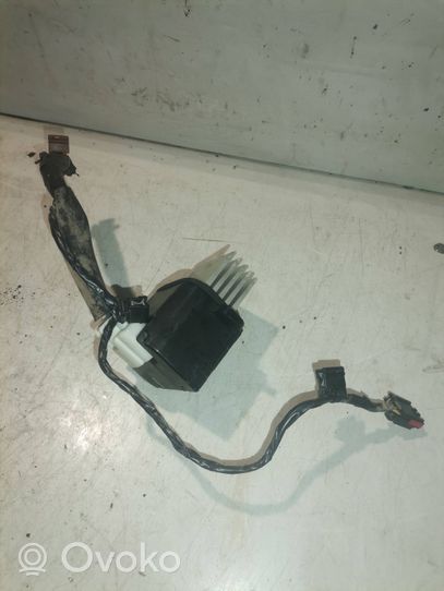 Nissan Navara D40 Heater blower fan relay 5MEH19E624AA