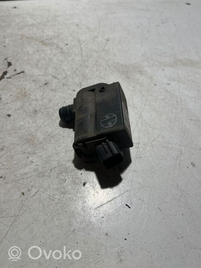 Hyundai Santa Fe Windscreen/windshield washer pump 985103E000