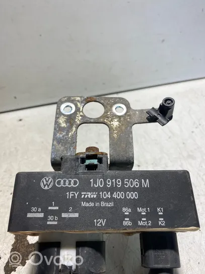 Volkswagen Polo V 6R Coolant fan relay 1J0919506M