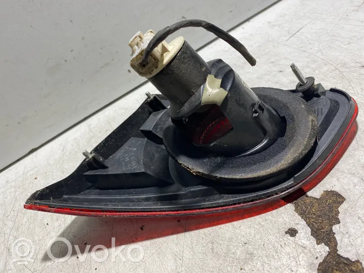 Nissan Qashqai Lampy tylnej klapy bagażnika 05091