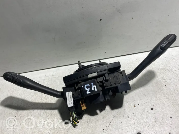 Audi A2 Interruptor/palanca de limpiador de luz de giro 4B0953503E