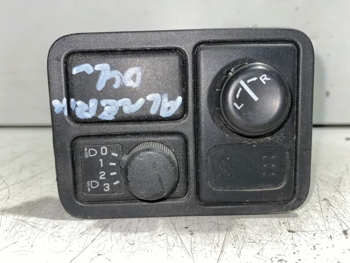 Nissan Almera N16 Headlight level height control switch 6896090J00