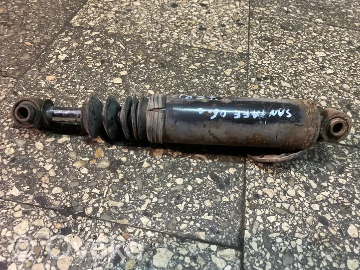 Hyundai Santa Fe Rear shock absorber/damper 