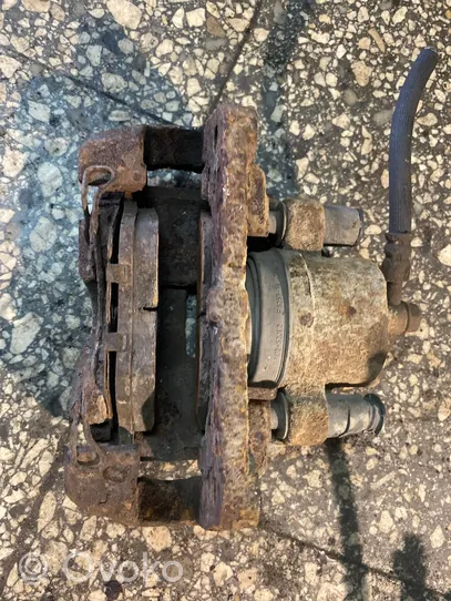 Toyota Auris 150 Caliper de freno delantero 