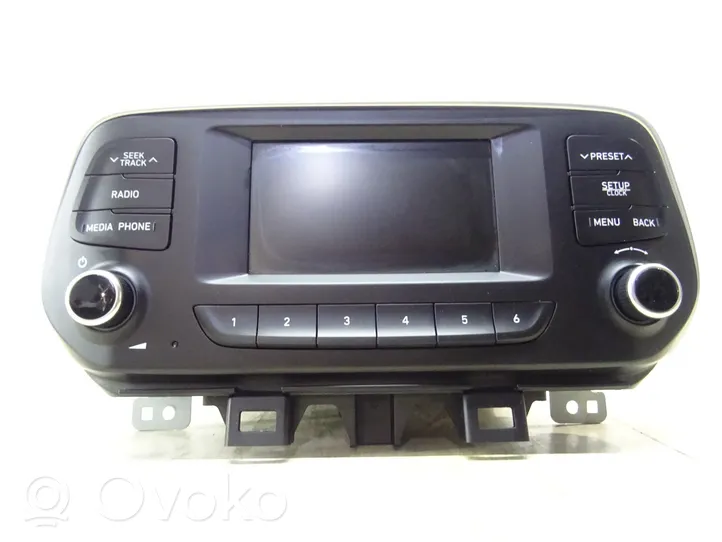 Hyundai Tucson TL Radion/GPS-laitteen pääyksikön kehys 96170D3720