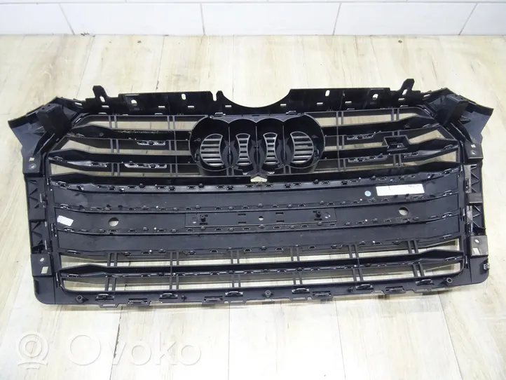 Audi A4 S4 B9 Etusäleikkö 8W0853651M