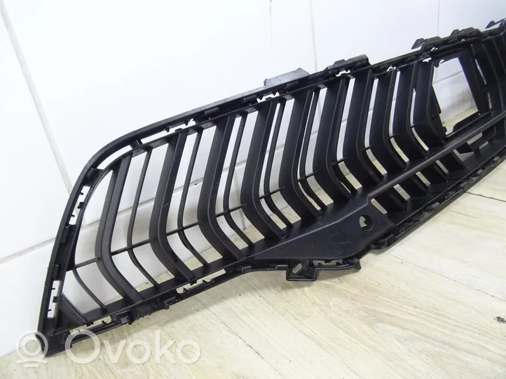 Citroen C5 Aircross Etupuskurin alempi jäähdytinsäleikkö 9843208980