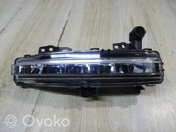 Land Rover Discovery Sport Phare de jour LED M8E215200