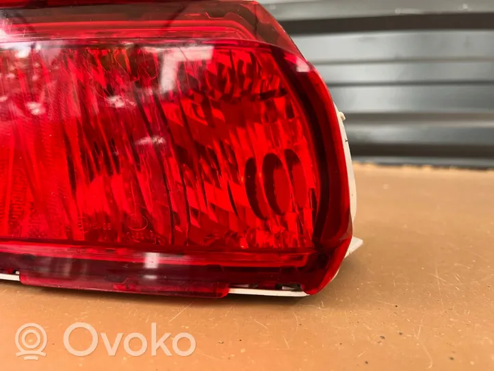 Toyota Land Cruiser (J150) Lampa tylna 