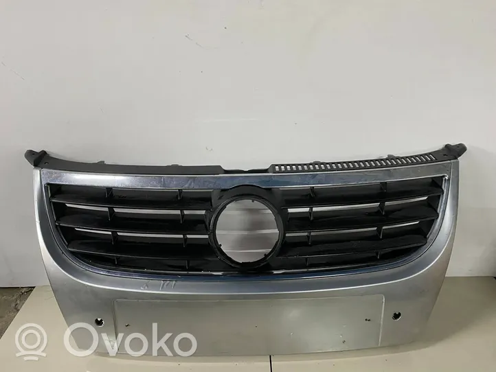 Volkswagen Touran II Front bumper upper radiator grill 1t0853651d