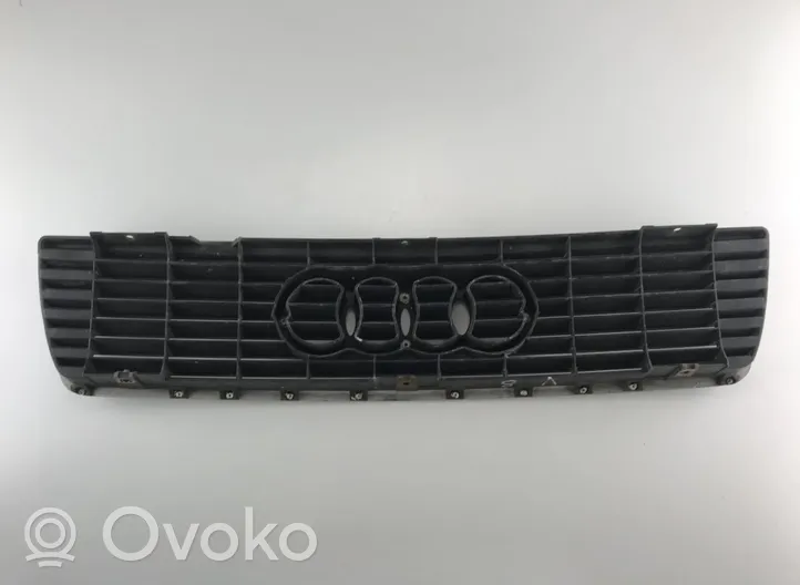 Audi V8 Priekšējais režģis 441-853-655C