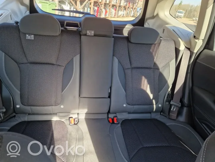 Subaru Forester SK Fotele / Kanapa / Komplet 