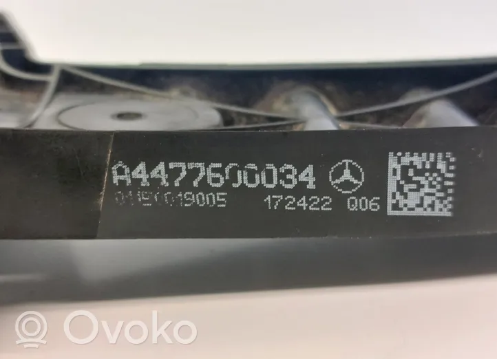 Mercedes-Benz Vito Viano W447 Maniglia esterna per portiera anteriore A4477600034