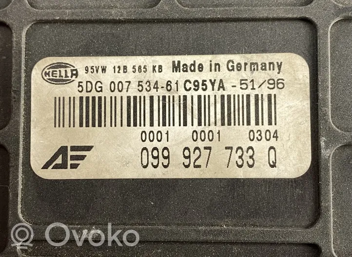 Ford Galaxy Calculateur moteur ECU 099927733Q