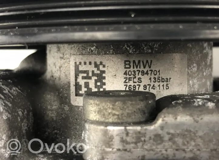 BMW 5 E60 E61 Ohjaustehostimen pumppu 7697974