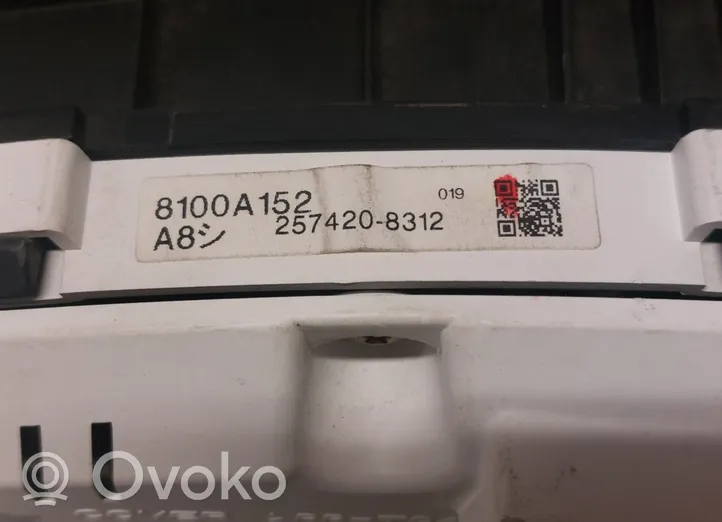 Mitsubishi Grandis Compteur de vitesse tableau de bord 8100A923