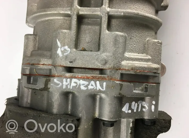 Volkswagen Sharan Części silnika inne 32548403C276