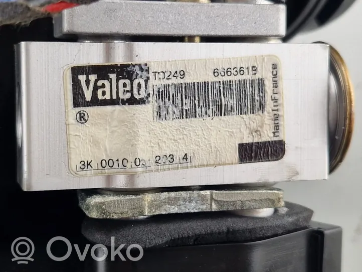 Volvo XC90 Ventola riscaldamento/ventilatore abitacolo 668276E