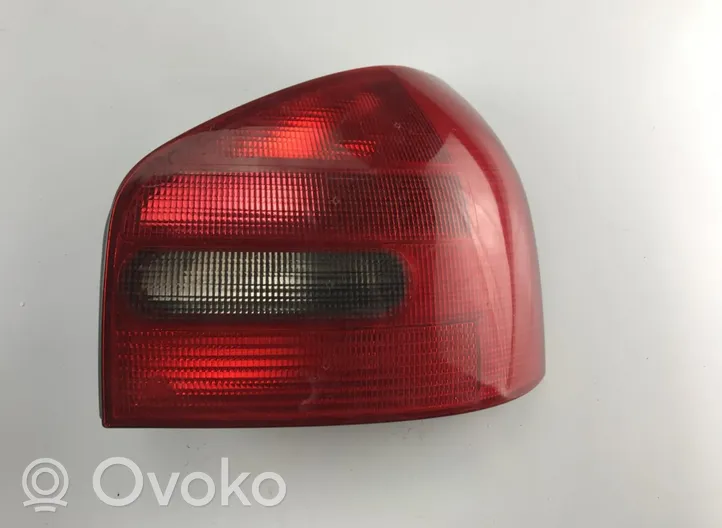 Audi A3 S3 8L Lampa tylna 8L0945096