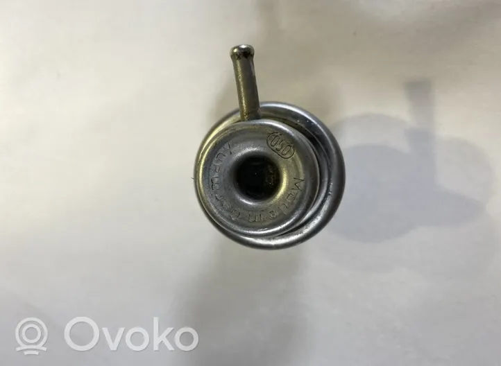 Audi TT Mk1 Regolatore di pressione del carburante 0280160575